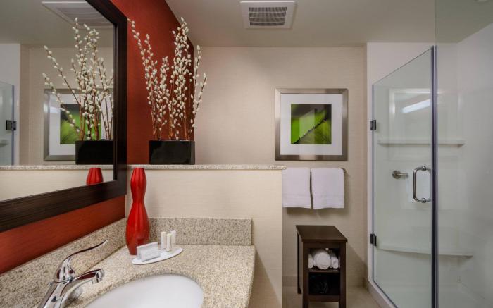 Courtyard by Marriott Charleston Downtown/Civic Center