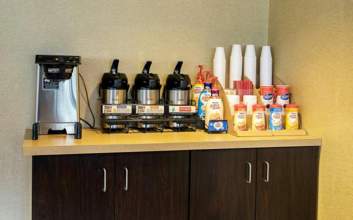 Red Roof PLUS+ Baltimore-Washington DC/BWI Airport