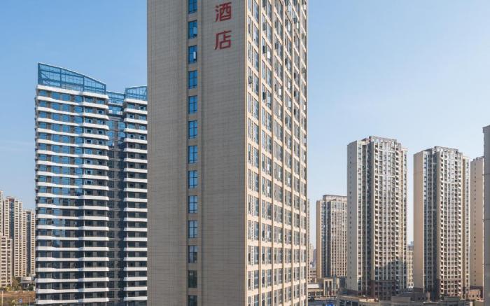 Orange Hotel Nanchang West Railway Station North Square