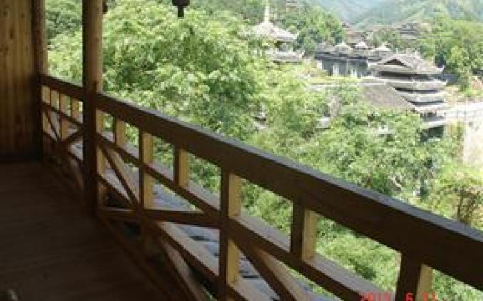 Dong Village Hotel