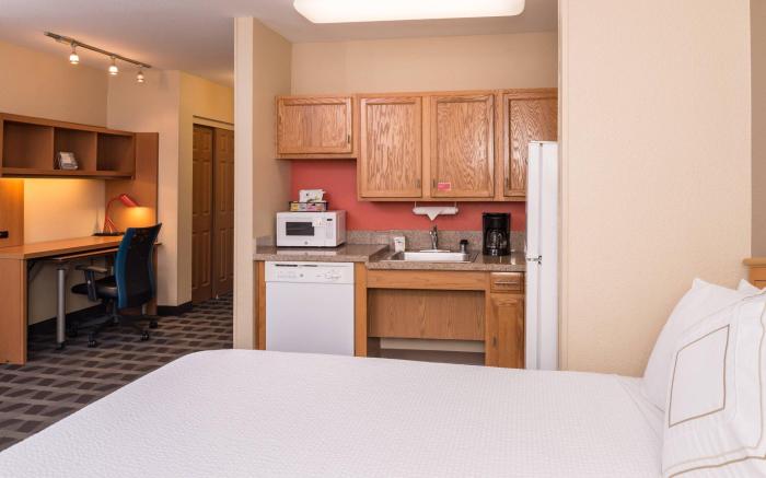TownePlace Suites by Marriott Anaheim Maingate Near Angel Stadium