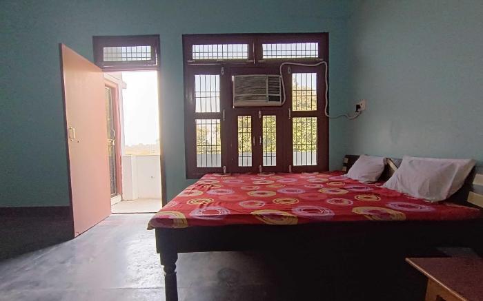 Hotel O Home Madhav Homestay