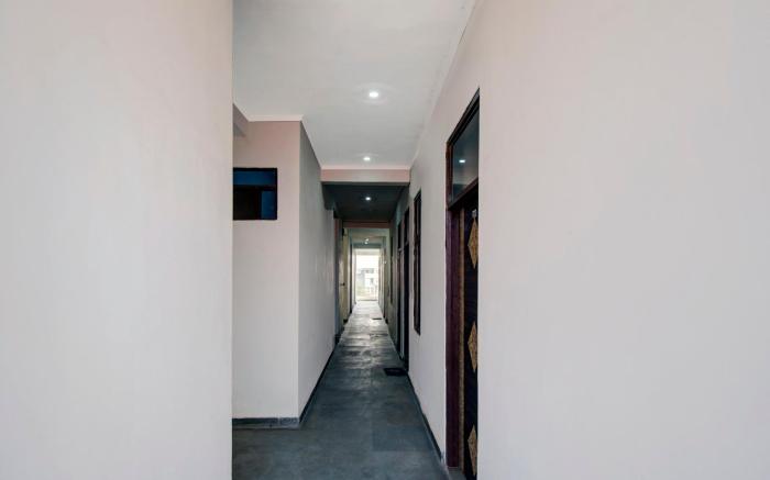 Hotel O Kanha