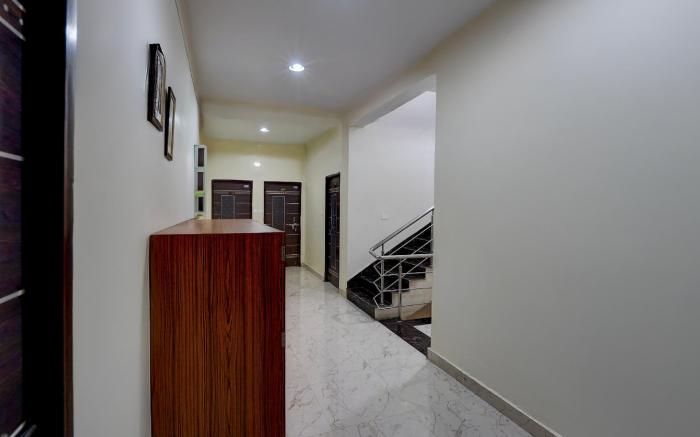 Super Hotel O Samne Ghat