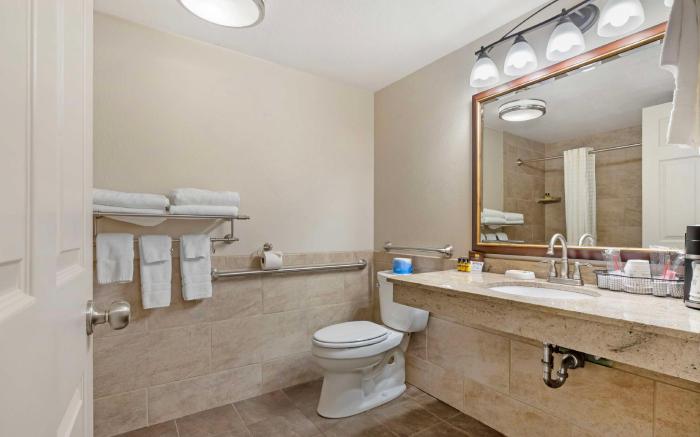 Best Western Plus Concord Inn