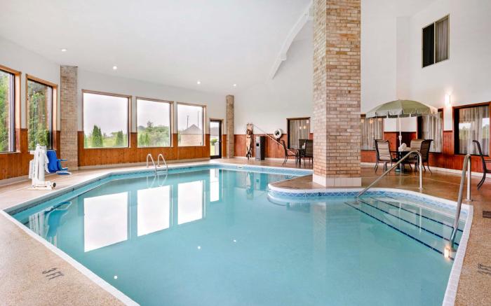 Best Western Plus Howe Inn