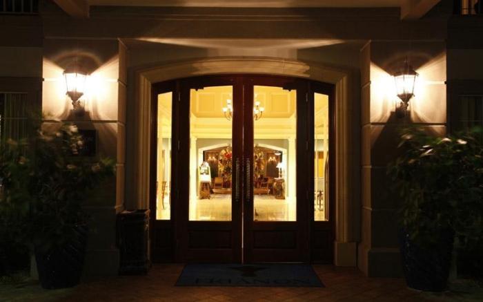 Trianon Bonita Bay Hotel