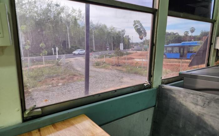 BUS house BB