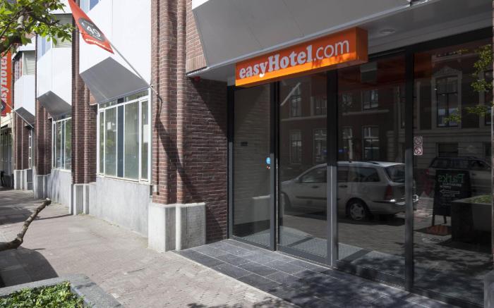 easyHotel The Hague City Centre