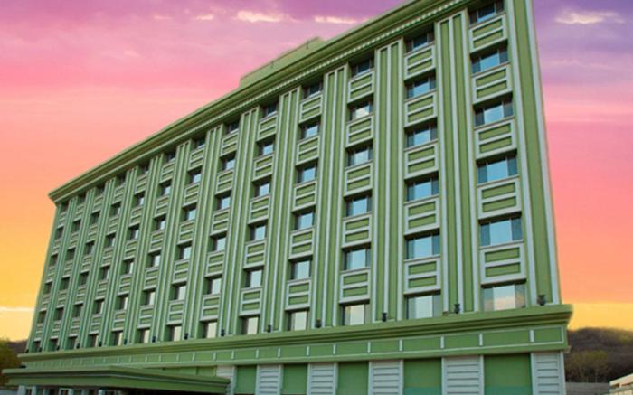 Tara Comfort Hotel - Ramoji Film City
