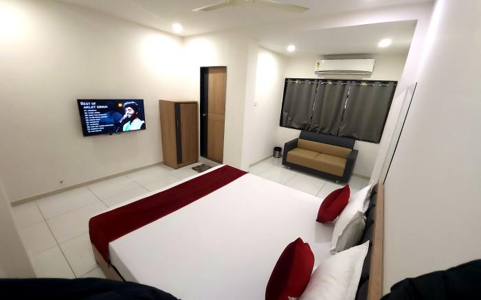 Hotel Near me