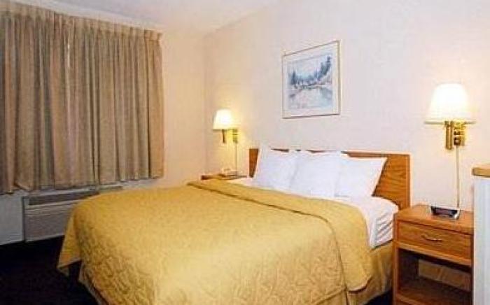 Comfort Inn East