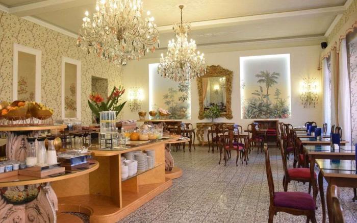 Palace Hotel