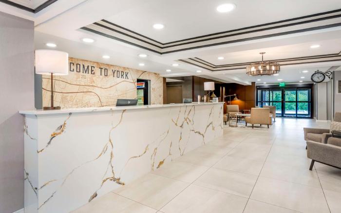 Best Western Plus Heritage Rail Inn & Suites