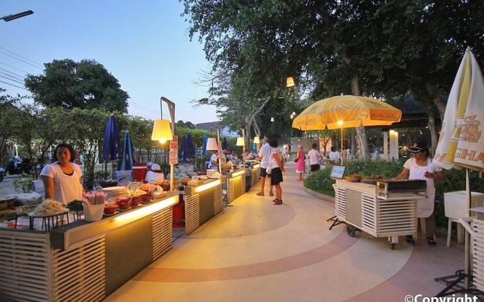 SUMMER HUA HIN
