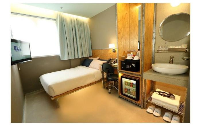 ind Hotel