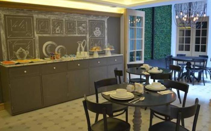 Hotel Plaza Revolucion