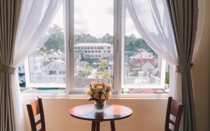 Hotel Phát Lợi - Thỏa sức cùng thiên nhiên 