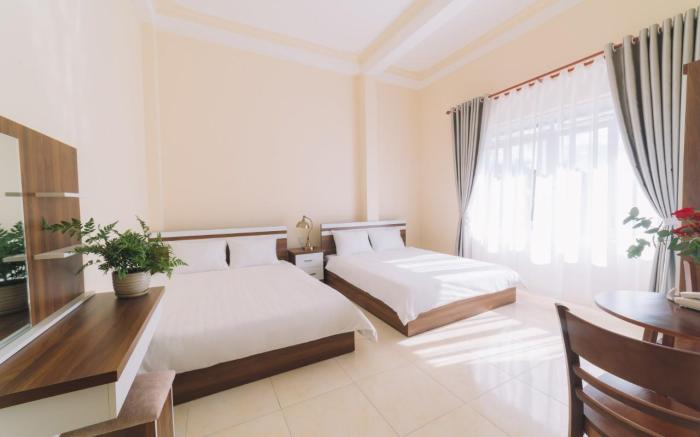 Hotel Phát Lợi - Thỏa sức cùng thiên nhiên 