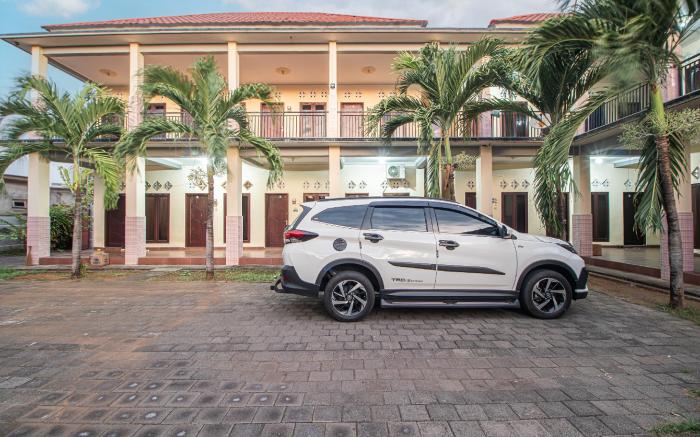 OYO Life 93504 Kost Krisna