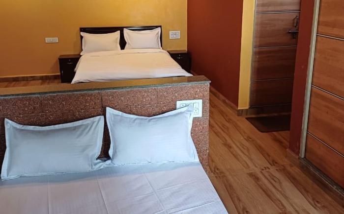 Royal Vintage Beach Stay