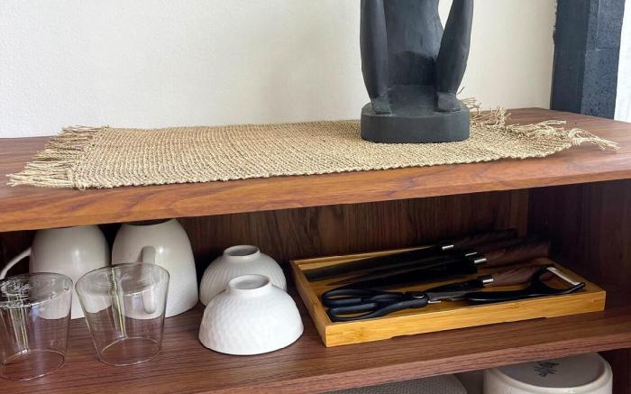 Cozy, Smart, Renovated Flat to Western Standard
