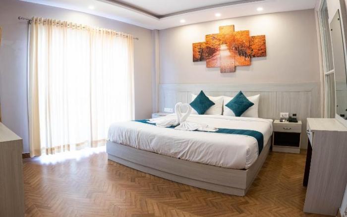 Majheri Resort And Spa