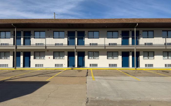 Motel 6 Dyersburg, TN