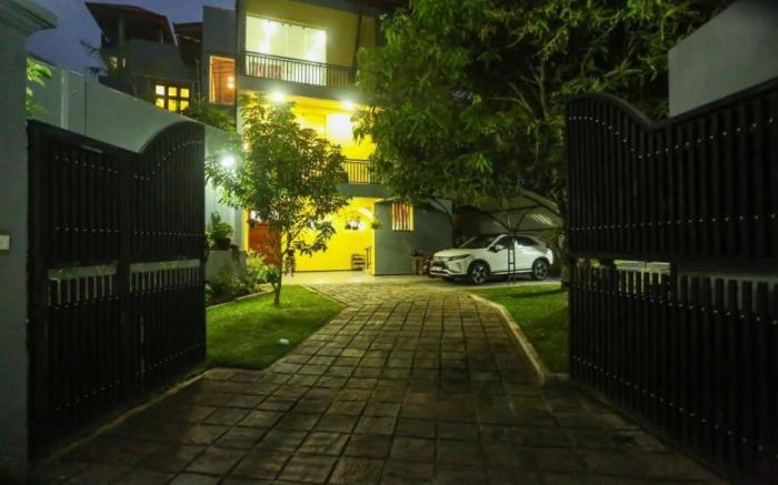 Nirosha Guest House