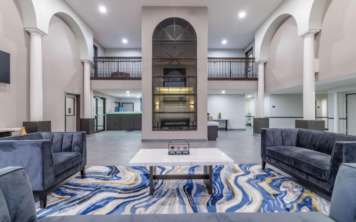 Studio 6  Suites Brenham, TX