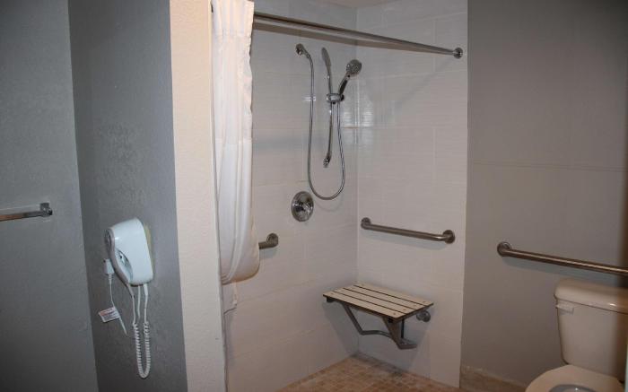Boca Suites Deerfield Beach, SureStay Collection by BW