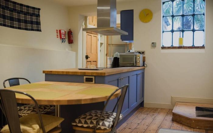 Cosy Apartment Sleeping 2 Close to City Centre