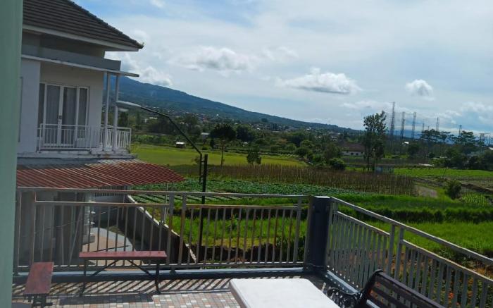 Villa raka