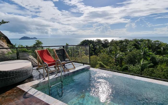 Sis and Sea Villa