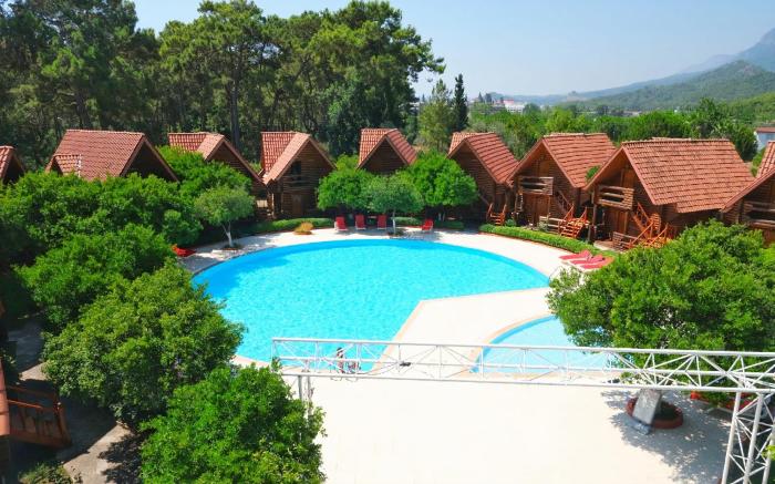 WOODLINE HOTEL