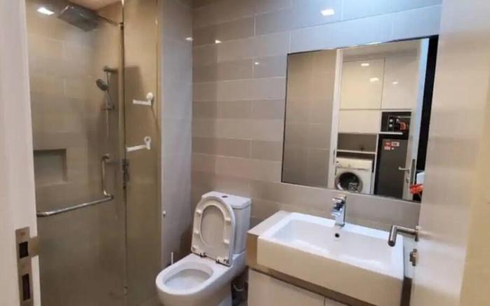 Bed & Chuckle-Balcony-Alor-KLCC