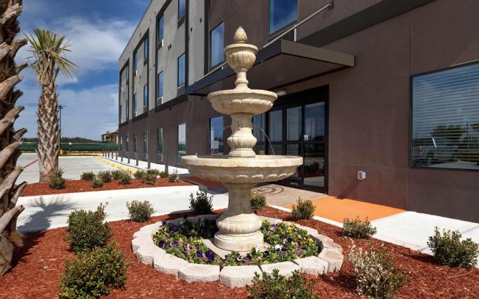 Studio 6 Katy, TX – Energy Corridor