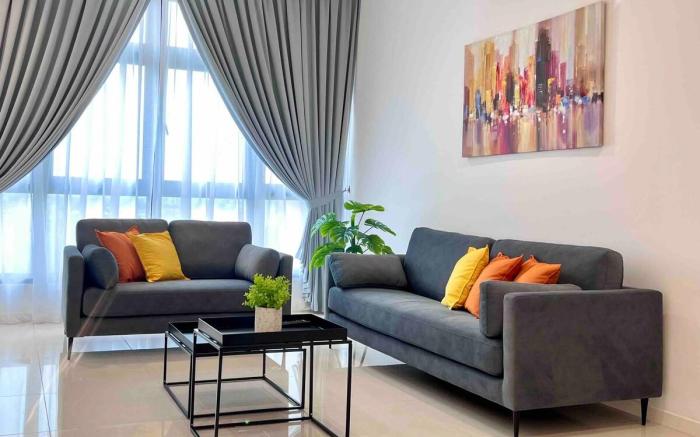 Paradigm Residence, Colorful by Guesthouse (7pax)
