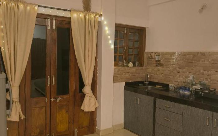 SHANKAR by the SEA, 2 min from Mandrem Beach