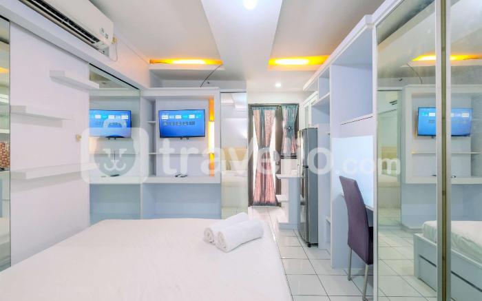 Homey Good Studio at Kebagusan City By Travelio