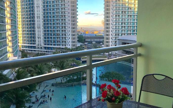 Azure Luxury Beachview 1BR Suite by VacationsPH