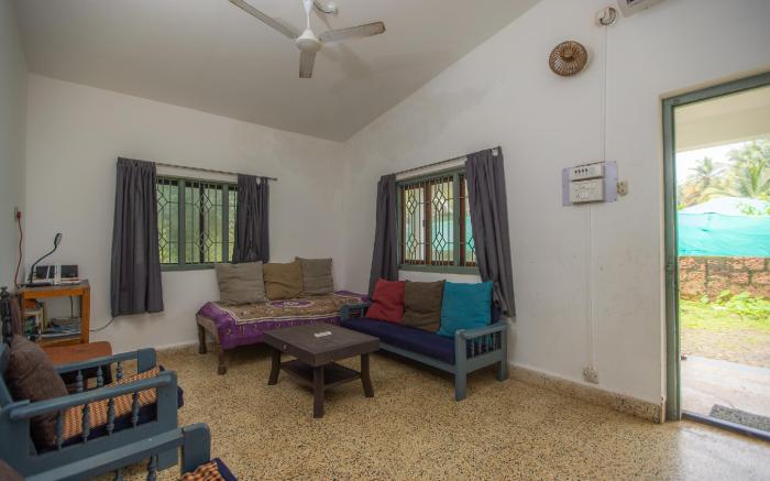 2BHK Sea view Villa on Talpona Beach w/wifi,AC