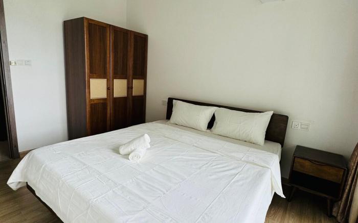 Cozy 2B1R Condo forest city