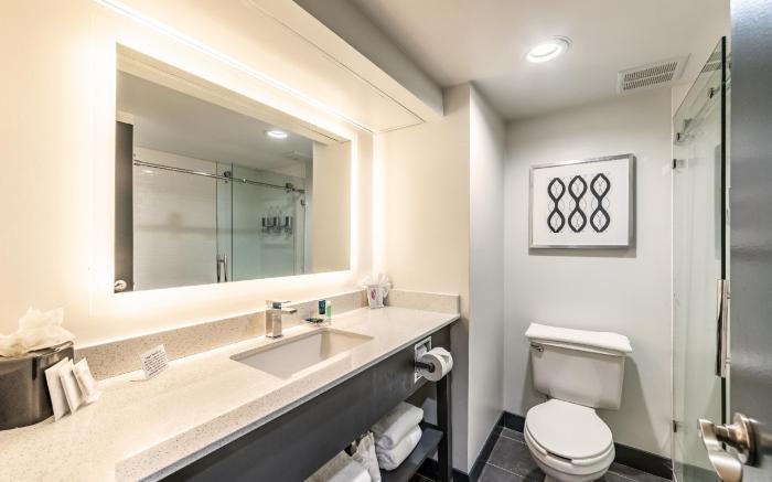 Four Points by Sheraton Greensboro Airport