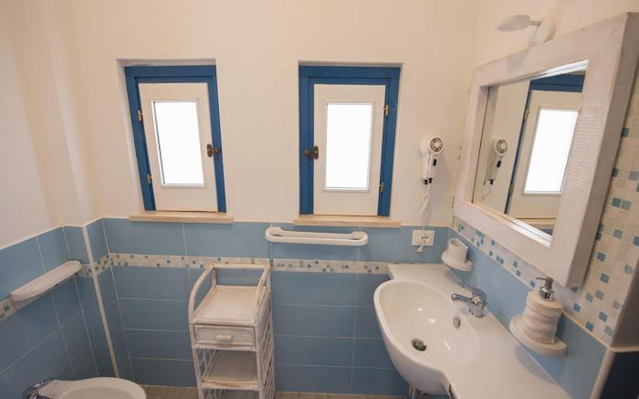 Double room, air conditioning, bathroom, in the center n6752