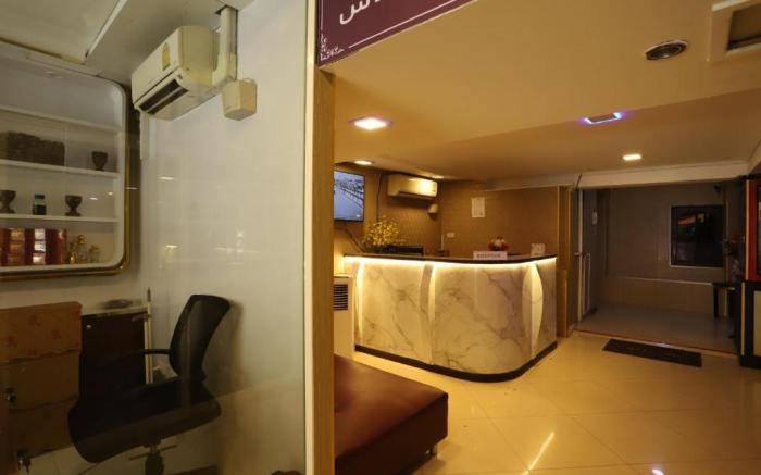 LUCKY PALACE HOTEL