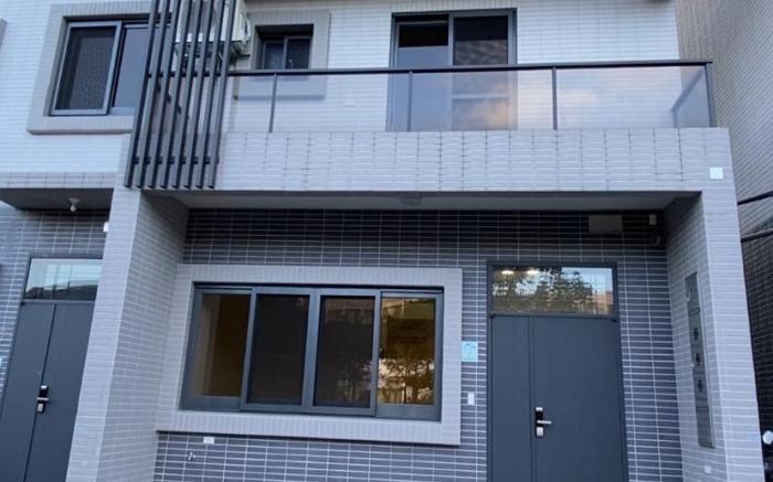 Joystation guesthouse