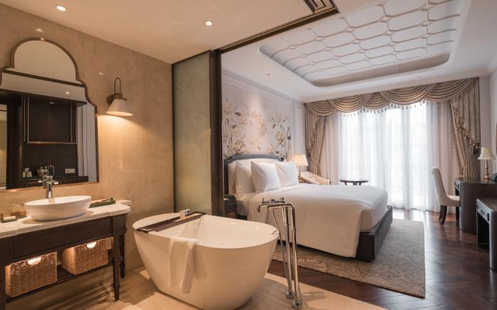 Golden Imperial Hotel