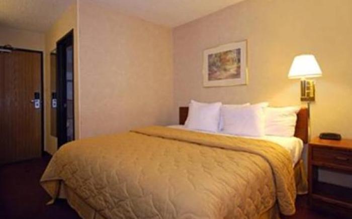 Quality Inn Galesburg near US Highway 34 and I-74