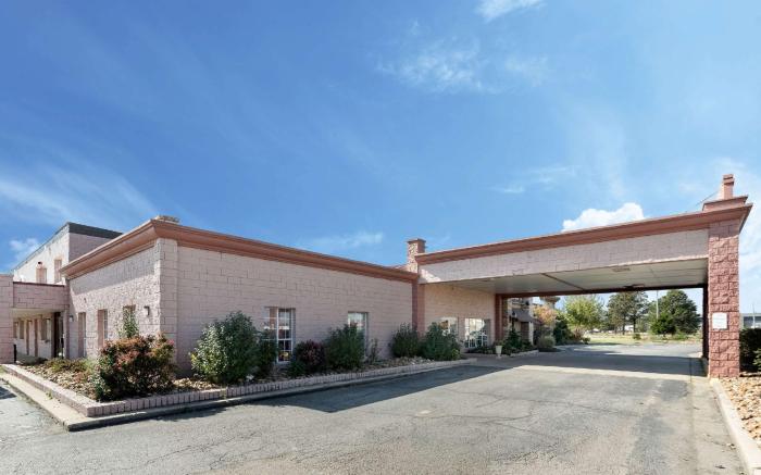 Quality Inn & Suites